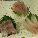 絆 KIZUNA DINING - ～19時までの早得おまかせ三点盛り通常1,400円が1,000円 左からカンパチ、スズキ、黒ソイ
