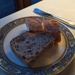 ヒュッテ エミール - パン