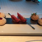 ベージュ アラン・デュカス 東京 - 