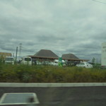 とんかつぼたん - 外観・いなほてらすが斜め前にあります