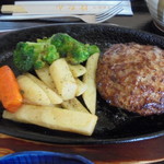 とんかつぼたん - 三元豚自家製てごねハンバーグ定食1000円（限定5食）