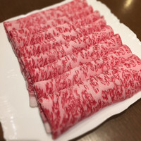 三田ばさら 本店 - トマトすき焼きの肉