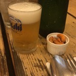 不思議香菜 ツナパハ - ビールはハートランドの瓶