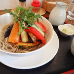 自分では絶対に頼まないけど、、、めっちゃ美味しい蕎麦でした