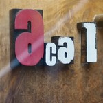 アカ - 銘板「aca 1°」