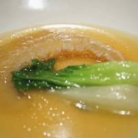 フカヒレの姿煮込み　広東風