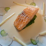 キュイジーヌ[s] ミッシェル・トロワグロ - サーモンのパヴェ　エストラゴン風味