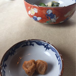 ヒュッテ エミール - 梅干しにぬか漬け