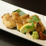 Narutaka - 大判鶏モモ肉藻塩焼き