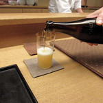 白 - サッポロ瓶ビール