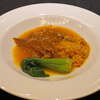 スーツァン・レストラン陳 渋谷店 - 気仙沼産 毛鹿鮫尾ビレ姿煮込み　～蟹の旨味ソースで～