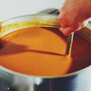 オーガニックスパイスと国産野菜を中心に身体思いのスープカレー