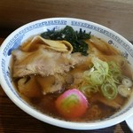 白樺 - 醤油チャーシュー麺。