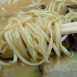 博龍軒 - 「ラーメン」平打ちの細麺