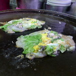 輝鴻蚵仔煎 - 鉄板。