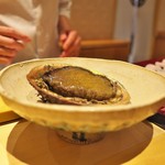 銀座 しのはら - 房総半島南部でとれた大きなあわび。