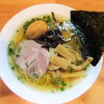 麺屋 ダイスケ - トッピングは支那竹・キクラゲ・叉焼・海苔