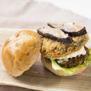 全国2位のTHIS伊豆しいたけバーガー