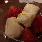 フラテッロ - トマトとモッツアレラ