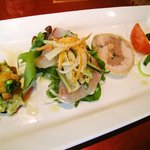 小海老とアボガドのタルタル、ハマチのカルパッチョ、フォアグラのムースのインボルティーニ、水牛モッツァレラのカプレーゼ