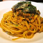 いわしといろいろキノコのバジルのトマトソース