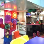 カラフルなサボテンが目印ペロ