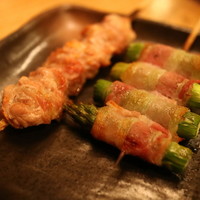 名古屋コーチン 一鳳  にしき - 串焼き（せせり・アスパラベーコン）