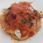 Shin Harada - ４種のチーズとフレッシュトマトのピーチ；アップ