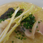 Shin Harada - ナメタ鰈　地蛤とホワイトアスパラガスのココット焼き；アップ