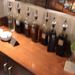 熬八年台湾火锅 - 醤油や酢