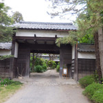 高澤記念館 - 外観；長屋門