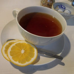高澤記念館 - レモンティー；大きめカップ！