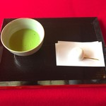 茶室麟閣 - 一席 お菓子付き 600円(税込)