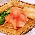 日本料理　　銀扇 - 先付(赤貝)