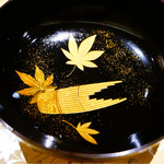 さ行 - お椀の意匠も素敵です