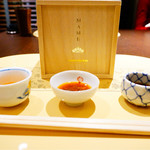 さ行 - 3種類のタレと木箱が…