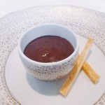 シェ・イノ - 2017.4.  黒トリュフのピューレをかけた温度玉子