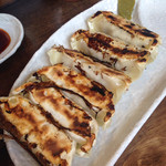 麺や 晴 - しっかりお味がついている餃子♪