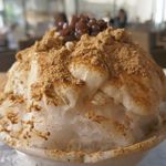 廚 菓子 くろぎ - 山のように高く盛り上がっているのが特徴的な一品です。