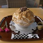 廚 菓子 くろぎ - 今回注文したのは「黒みつきなこかき氷」1400円。