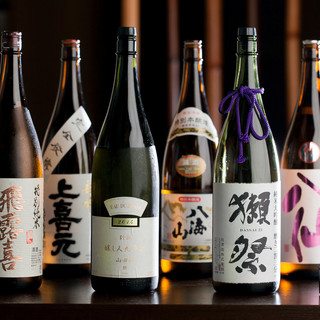 日本酒は＜日本酒ソムリエ＞が厳選。47都道府県の名酒を堪能