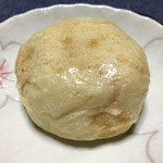 梅花堂 - ちょっと濃くなっている部分がお味噌です！