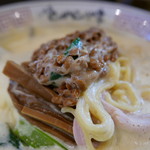 二代目にゃがにゃが亭 - 納豆乗っけて