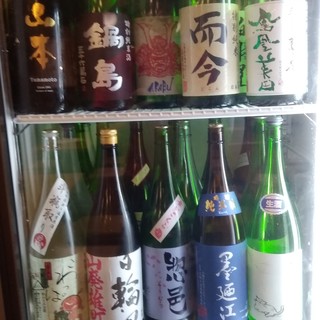 常時日本酒40種！⇒ほぼ600円！！