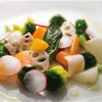 御食事 ゆにわ - 新鮮野菜のサラダ