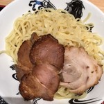 松戸富田麺業 - トピは窯焼きチャーシュー2枚、バラロール1枚