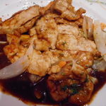 ビストロ アオキ - ポークソテーのお肉はこんなにいっぱい