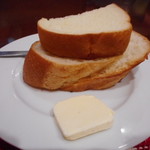 ビストロ アオキ - パン（ランチにセット）