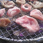 豚豚 - ホルモン焼き。1品200円～。安い！