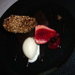 ル･クール - デセール／チョコレートのテリーヌ、バニラアイス添え